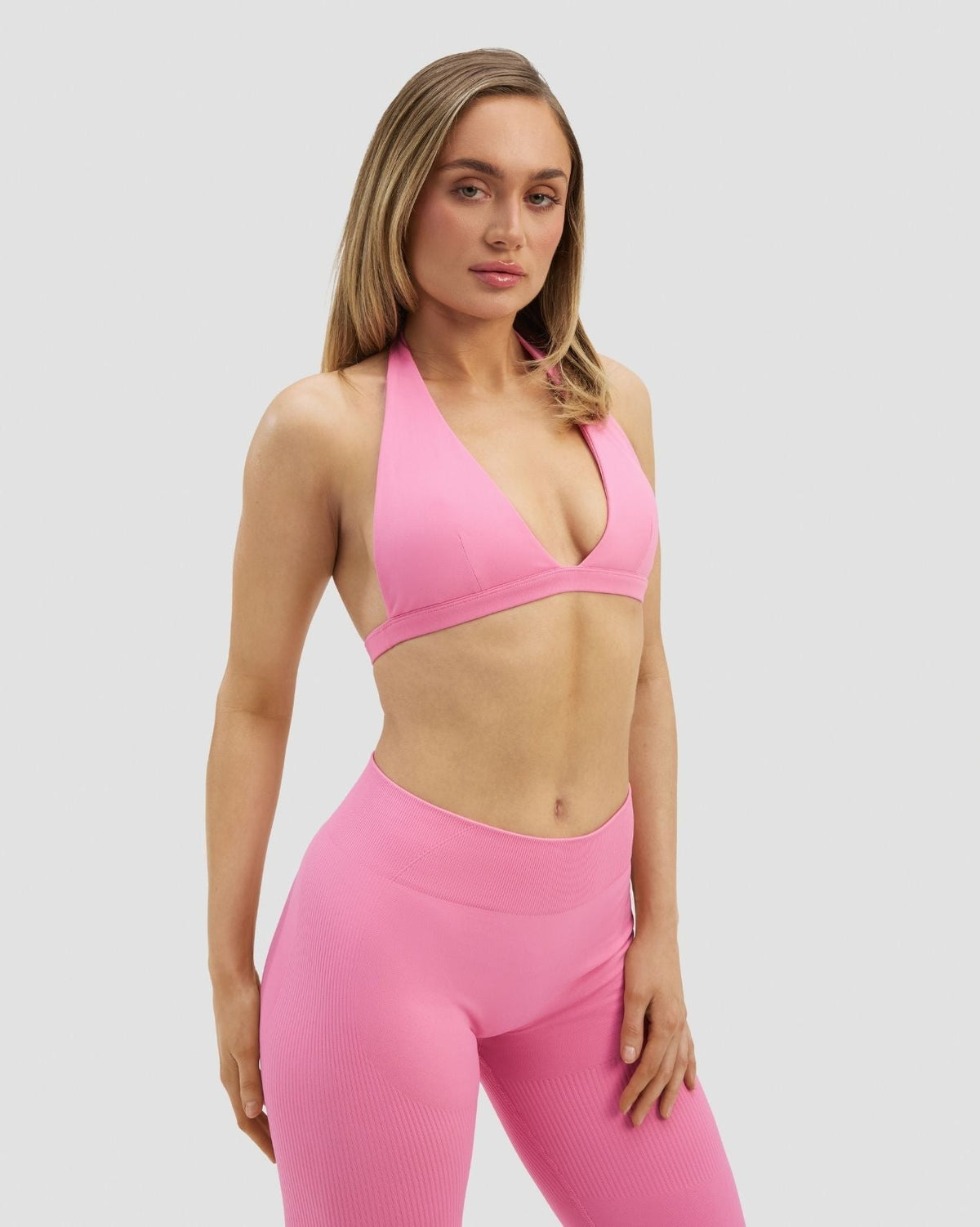 RiseFit Sculpting Seamless V-Neck Halter Bra Bubble Pink