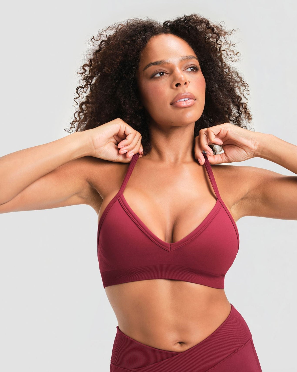 RiseFit Sculpting Seamless Adjustable Halter Bra Fine Wine