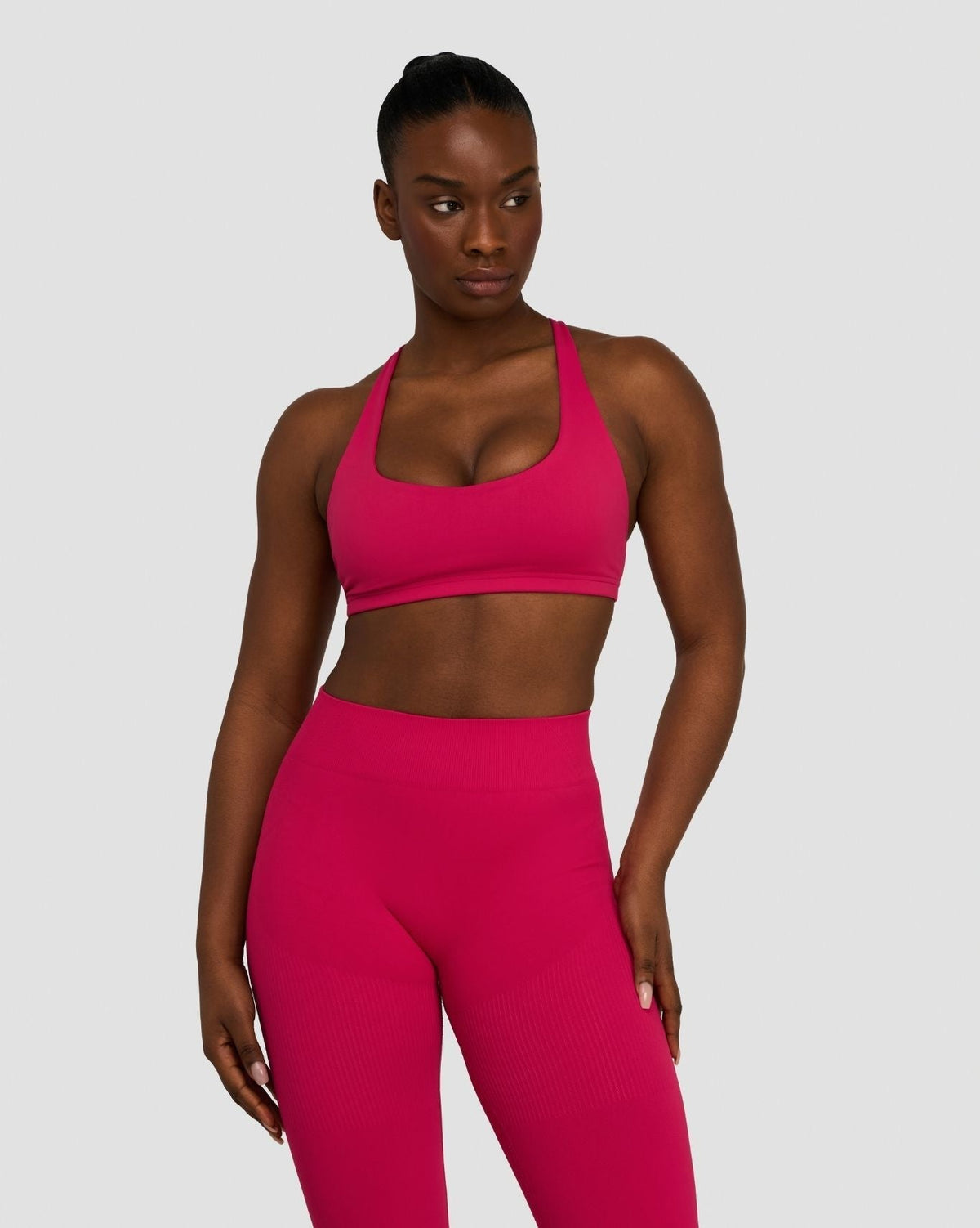RiseFit Sculpting Medium Impact Multiway Bra Strawberry