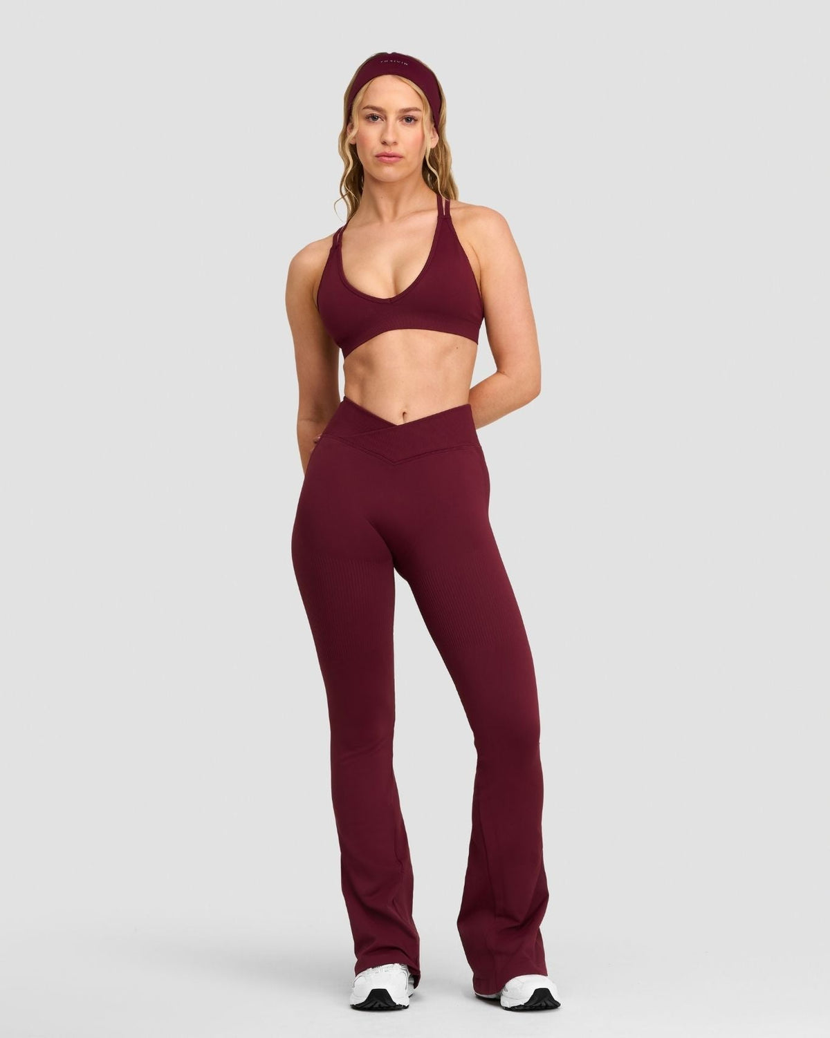 Elevate™ Sculpting Mid V-Waist Flare Leggings | Merlot