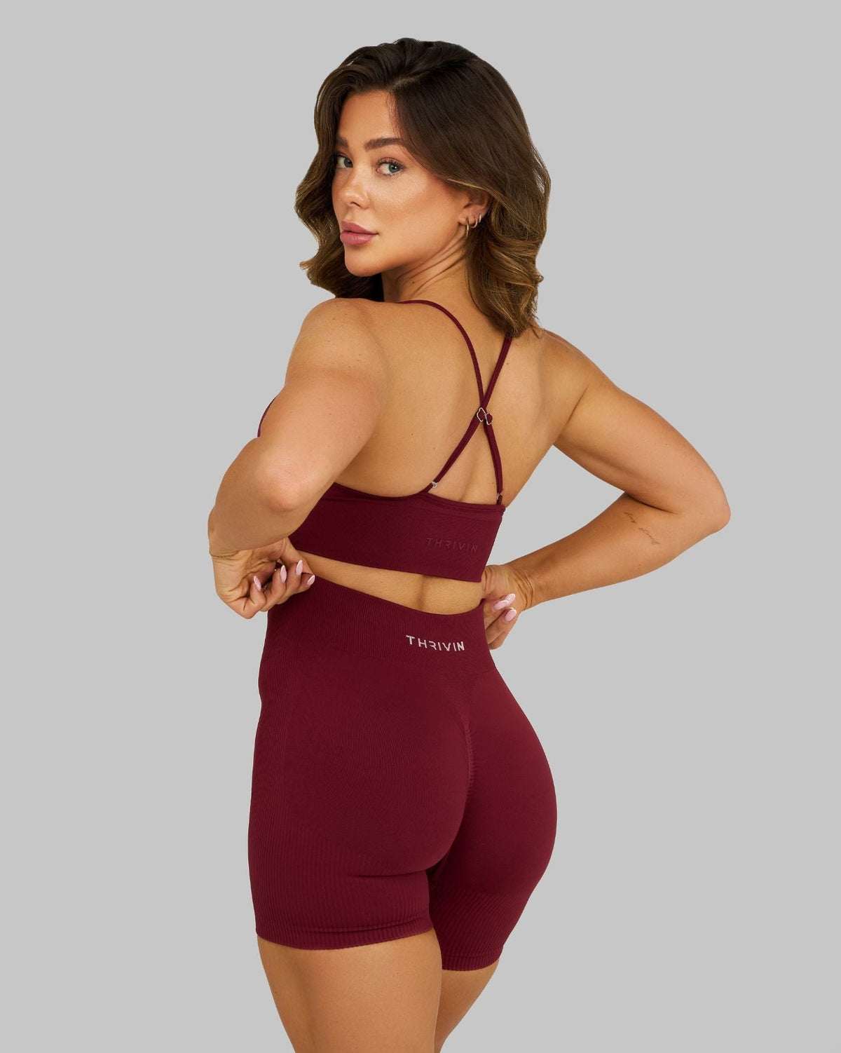 RiseFit Sculpting Mid Waist Scrunch Shorts Fine Wine