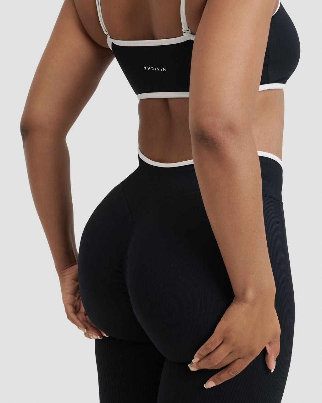 RiseFit Outline V High Waist Leggings Night Black
