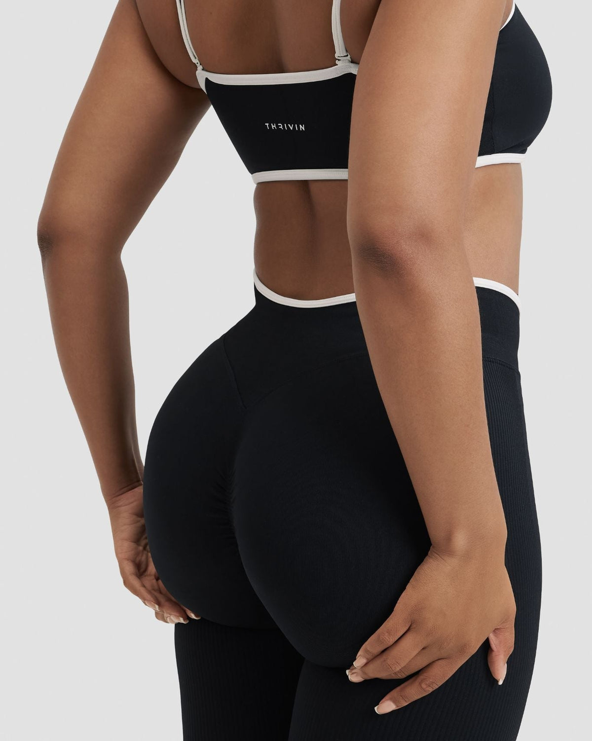 RiseFit Outline V High Waist Leggings Night Black