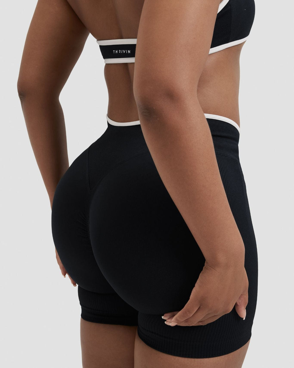 RiseFit Outline Short Scrunch Shorts Night Black