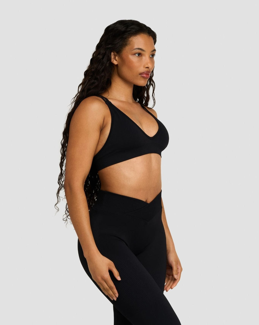 Elevate™ Sculpting Seamless High Apex Bra | Night Black