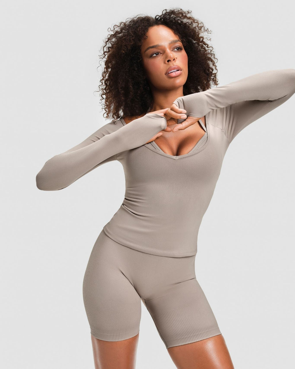 RiseFit Sculpting Seamless V-Neck Top Latte