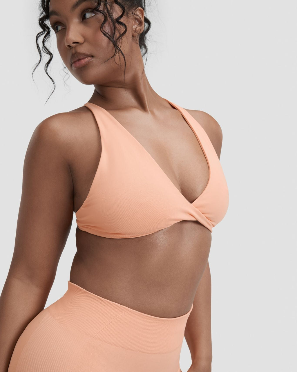 RiseFit Sculpting Seamless Twisted Bra Melon Ice