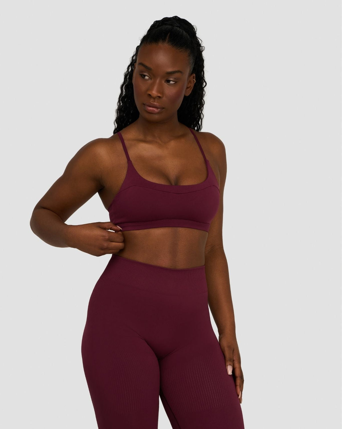 Elevate™ Sculpting Seamless Scoop Neck Bra | Merlot