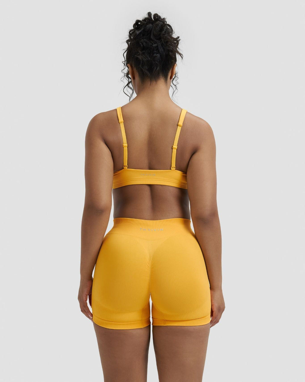 RiseFit Sculpting Medium Impact Multiway Bra Banana