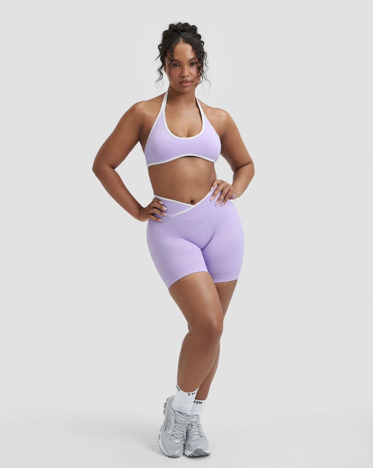 RiseFit Outline Short Scrunch Shorts Lilac