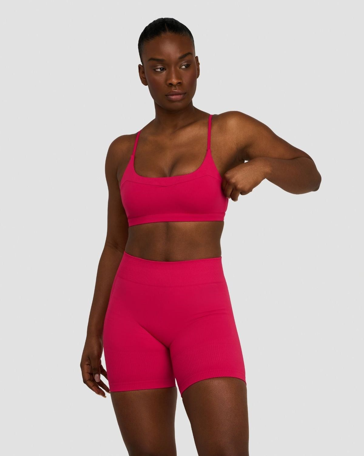 Elevate™ Sculpting Seamless Scoop Neck Bra | Strawberry