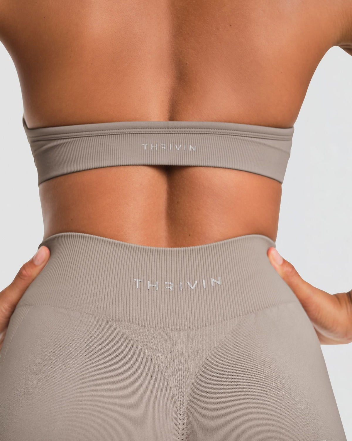 Elevate™ Sculpting Mid Waist Scrunch Shorts | Latte