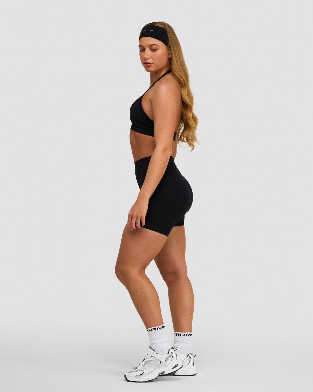 RiseFit Sculpting Seamless Adjustable Halter Bra Night Black