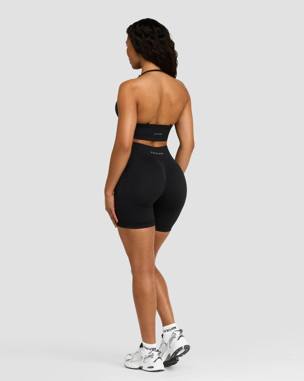 Elevate™ Sculpting Mid Waist Scrunch Shorts | Night Black