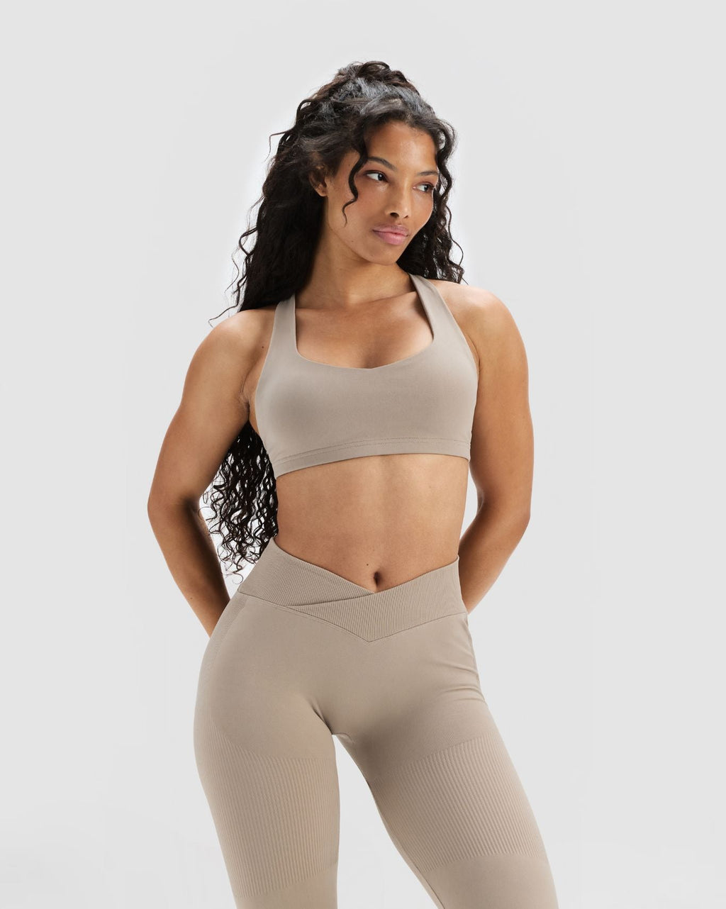 Elevate™ Sculpting Medium Impact Multiway Bra | Latte