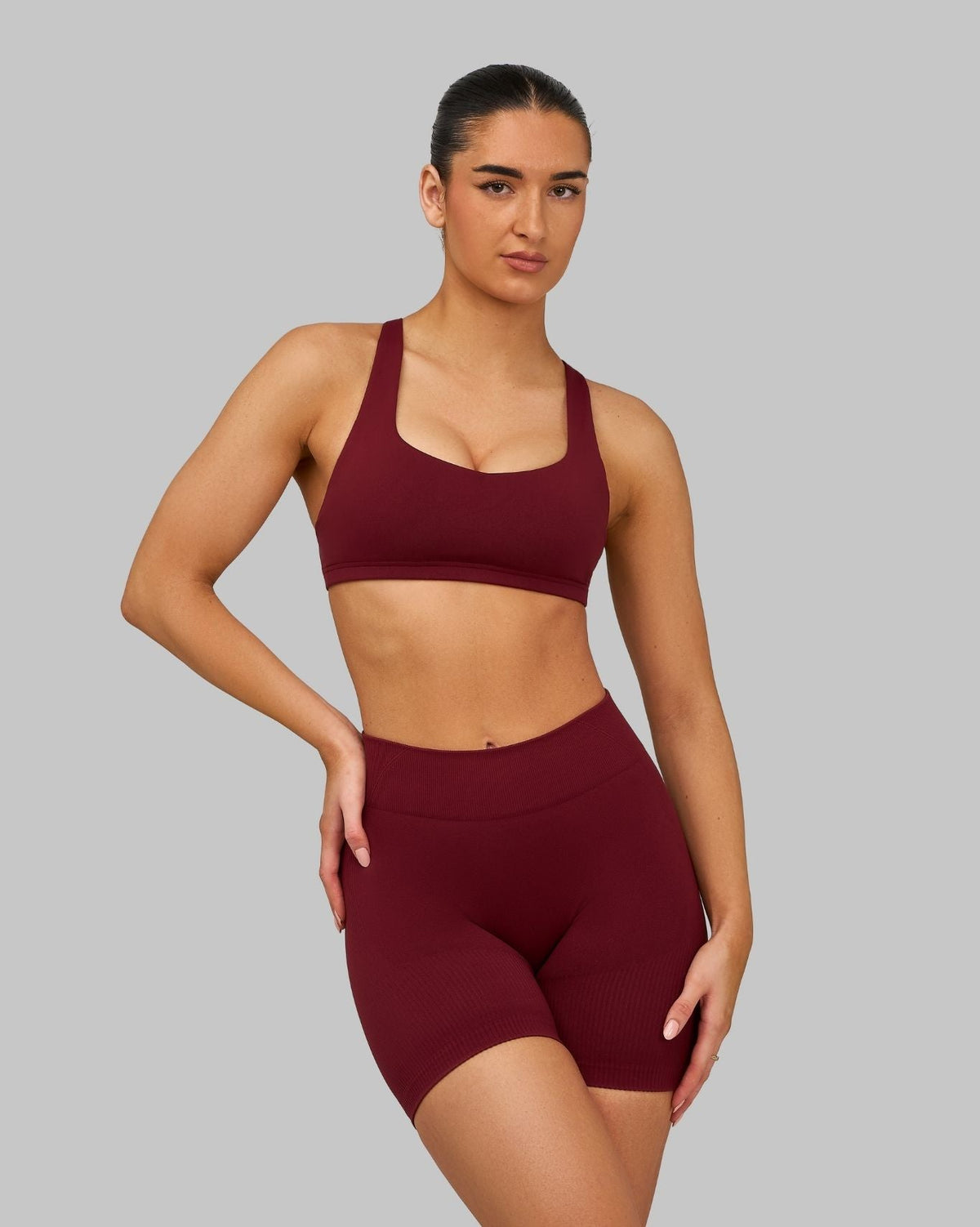 RiseFit Sculpting Medium Impact Multiway Bra Fine Wine