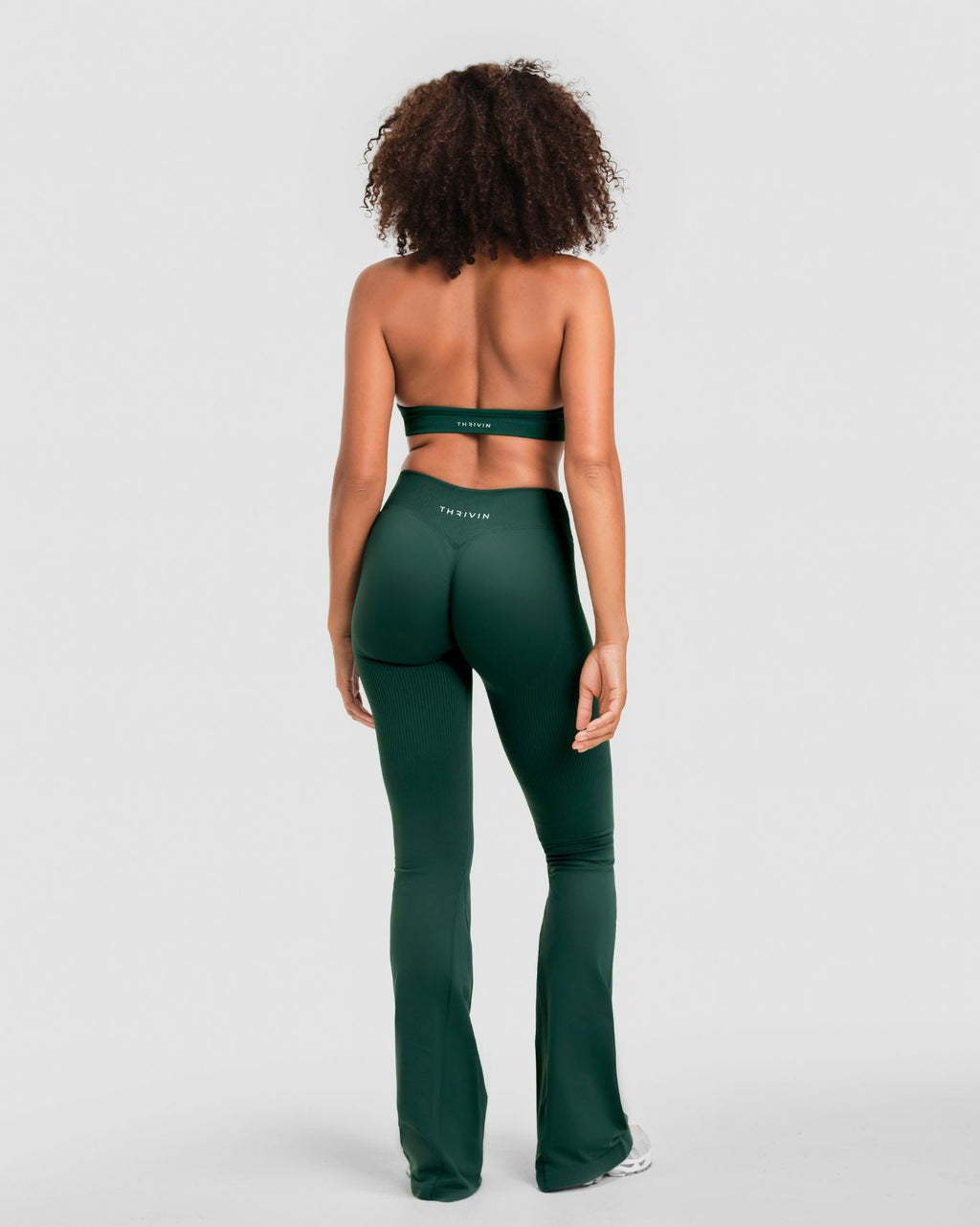 Elevate™ Sculpting Mid V-Waist Flare Leggings | Pine Green
