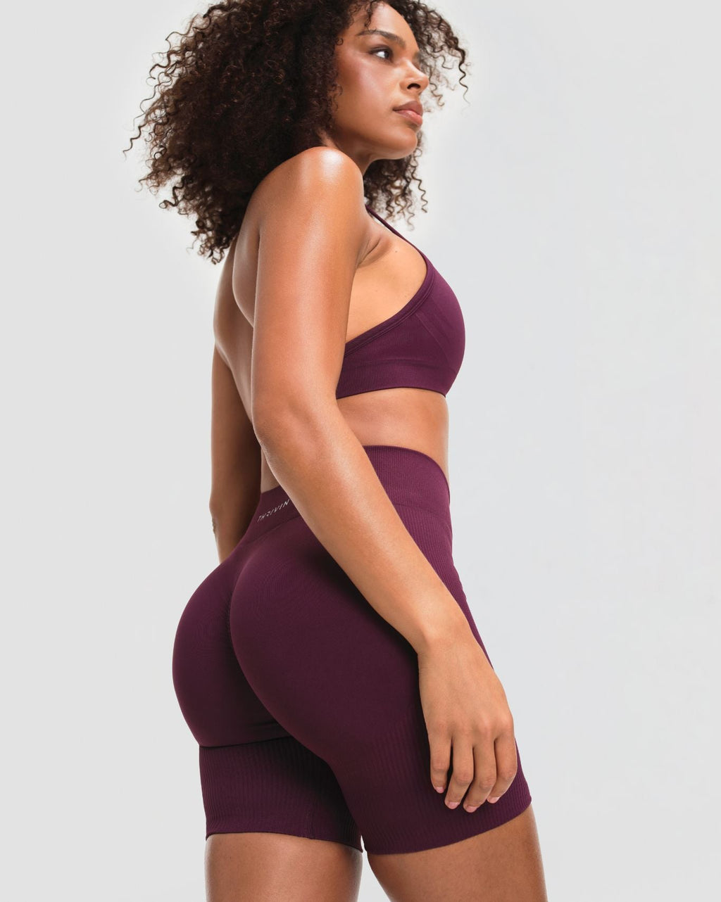 Elevate™ Sculpting Mid Waist Scrunch Shorts | Winter Plum