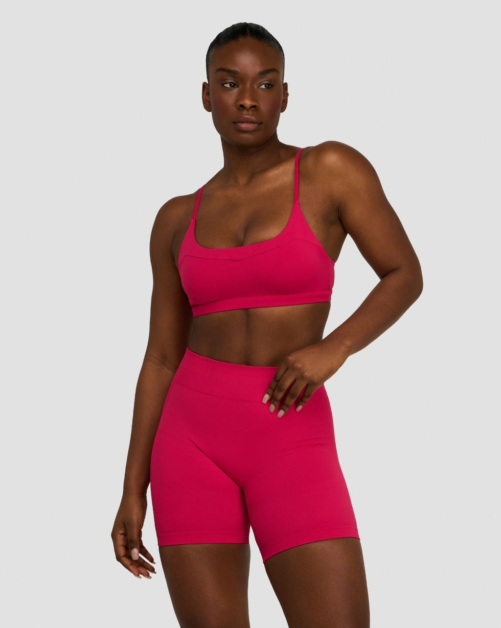 RiseFit Sculpting Seamless Scoop Neck Bra Strawberry