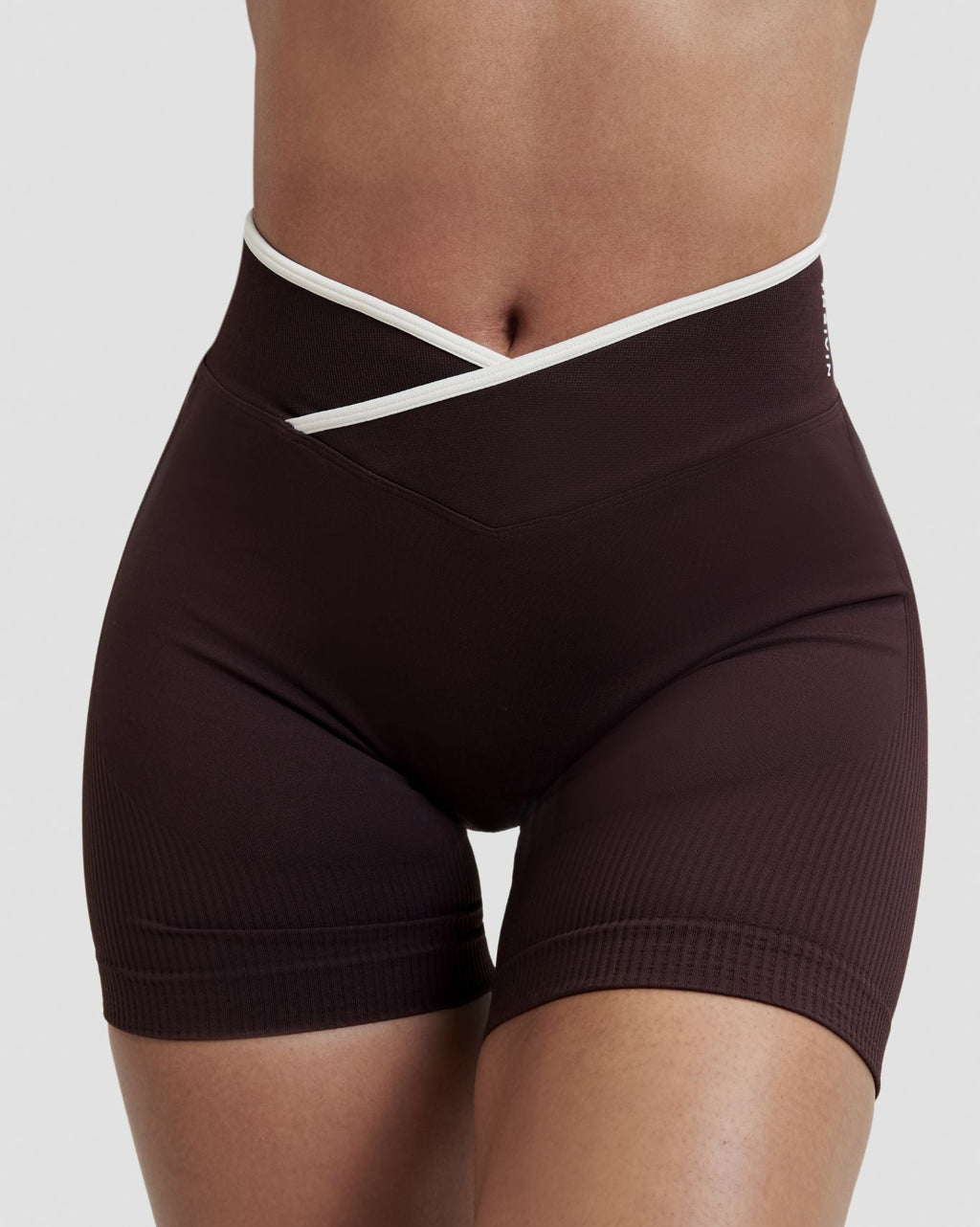 RiseFit Outline Short Scrunch Shorts Coffee