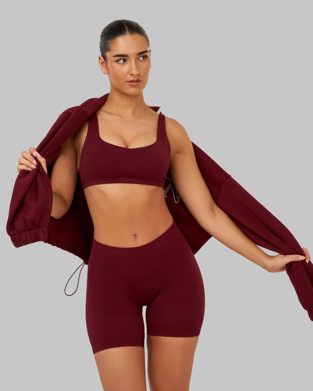 RiseFit Sculpting Medium Impact Multiway Bra Fine Wine