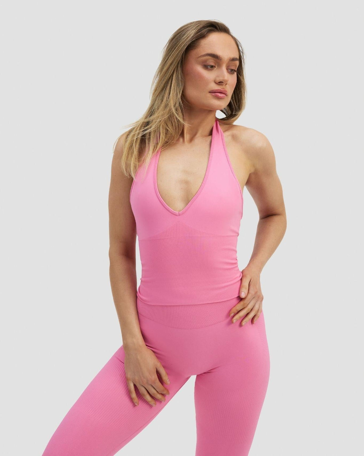 Elevate™ Sculpting Seamless Halterneck Top | Bubble Pink