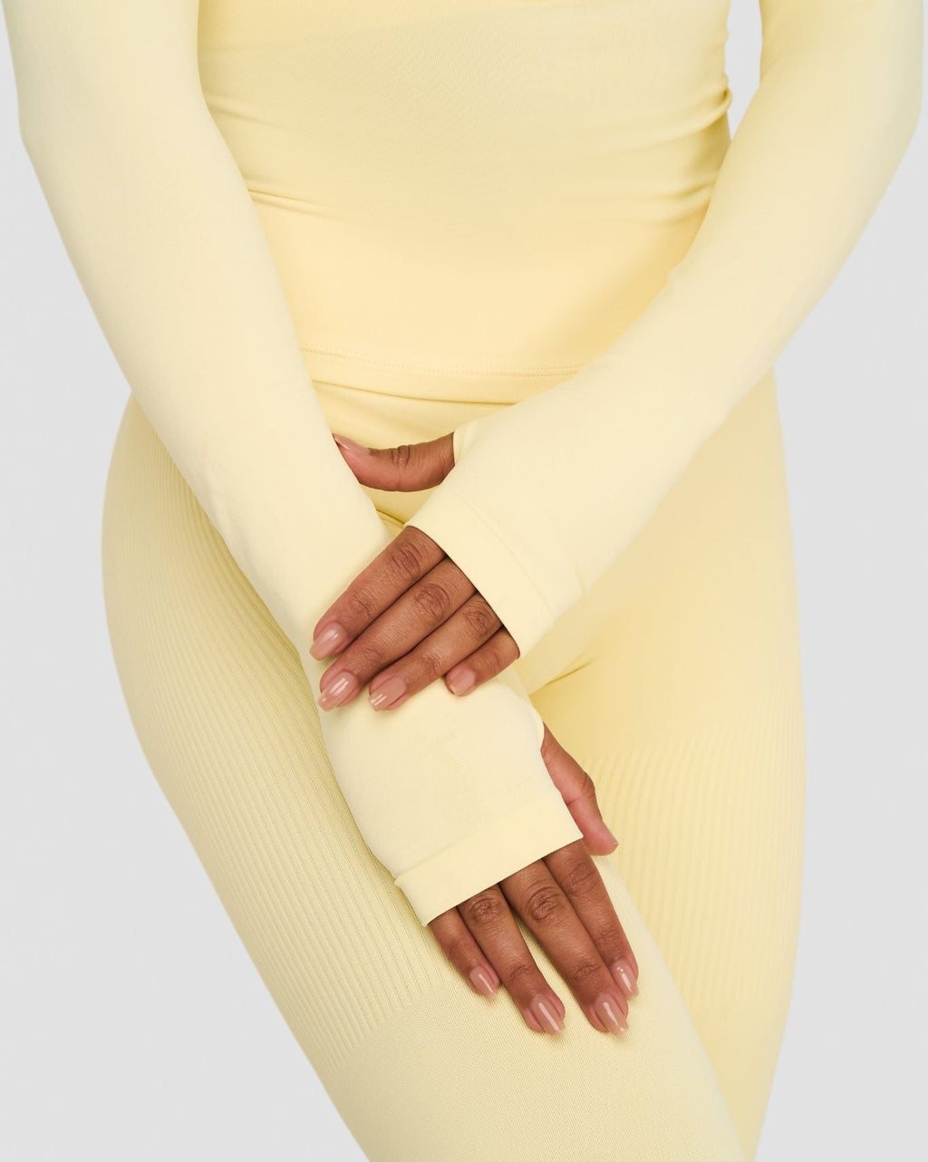 RiseFit Sculpting Seamless V-Neck Top Golden Butter