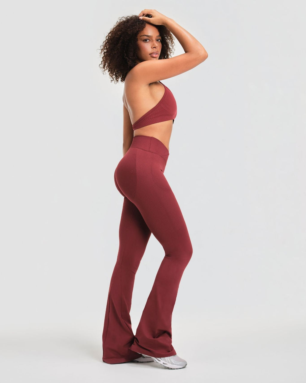 RiseFit Sculpting Mid V-Waist Flare Leggings Fine Wine