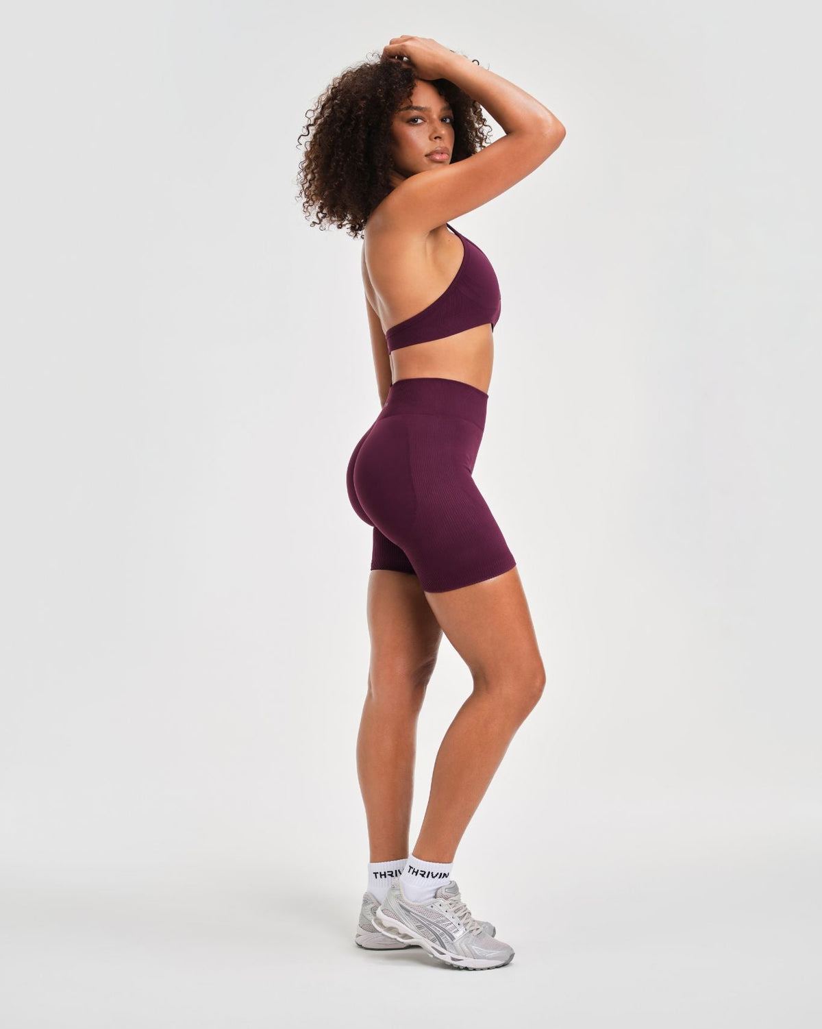 RiseFit Sculpting Seamless Adjustable Halter Bra Winter Plum
