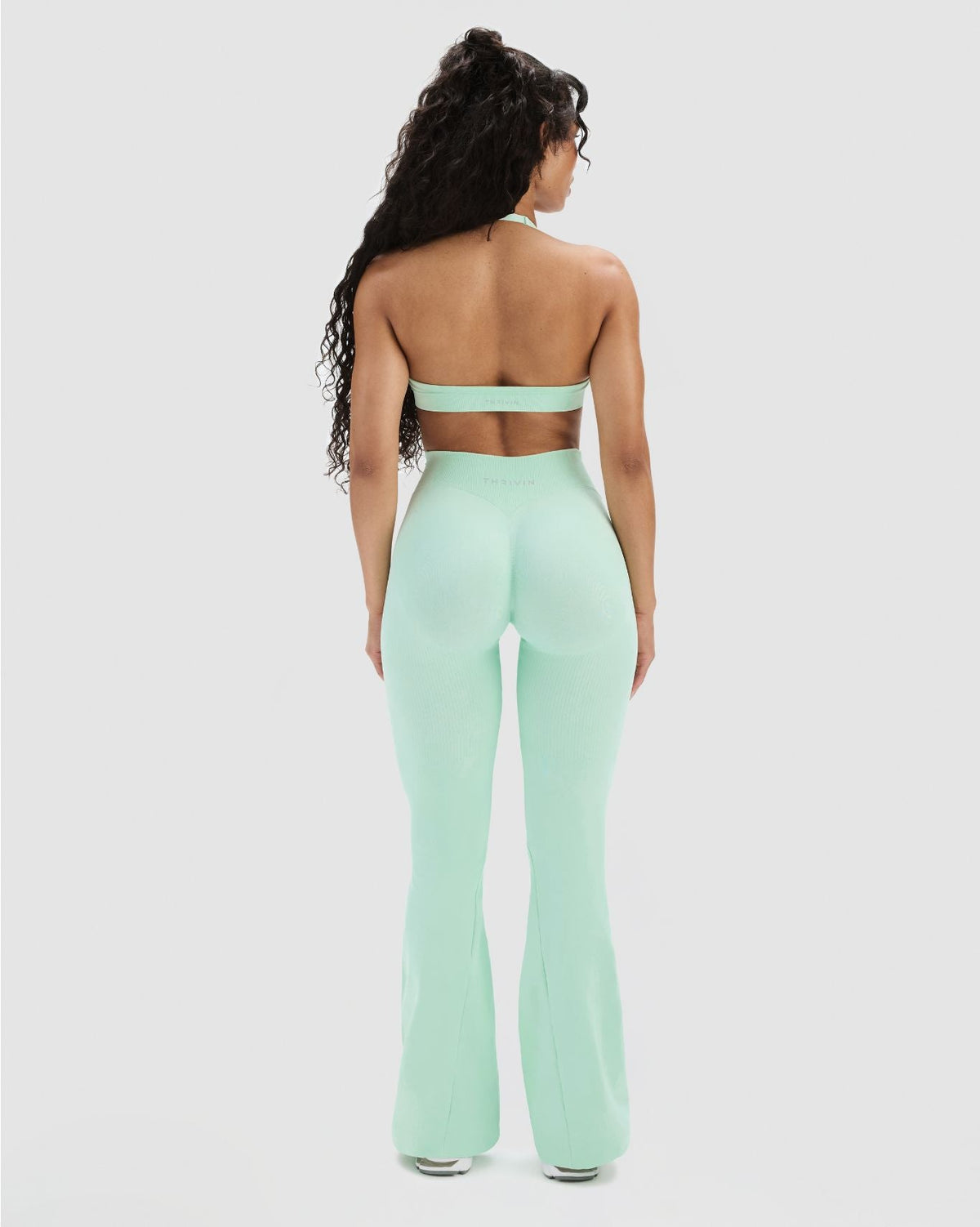 Elevate™ Sculpting Mid V-Waist Flare Leggings | Mint Julep