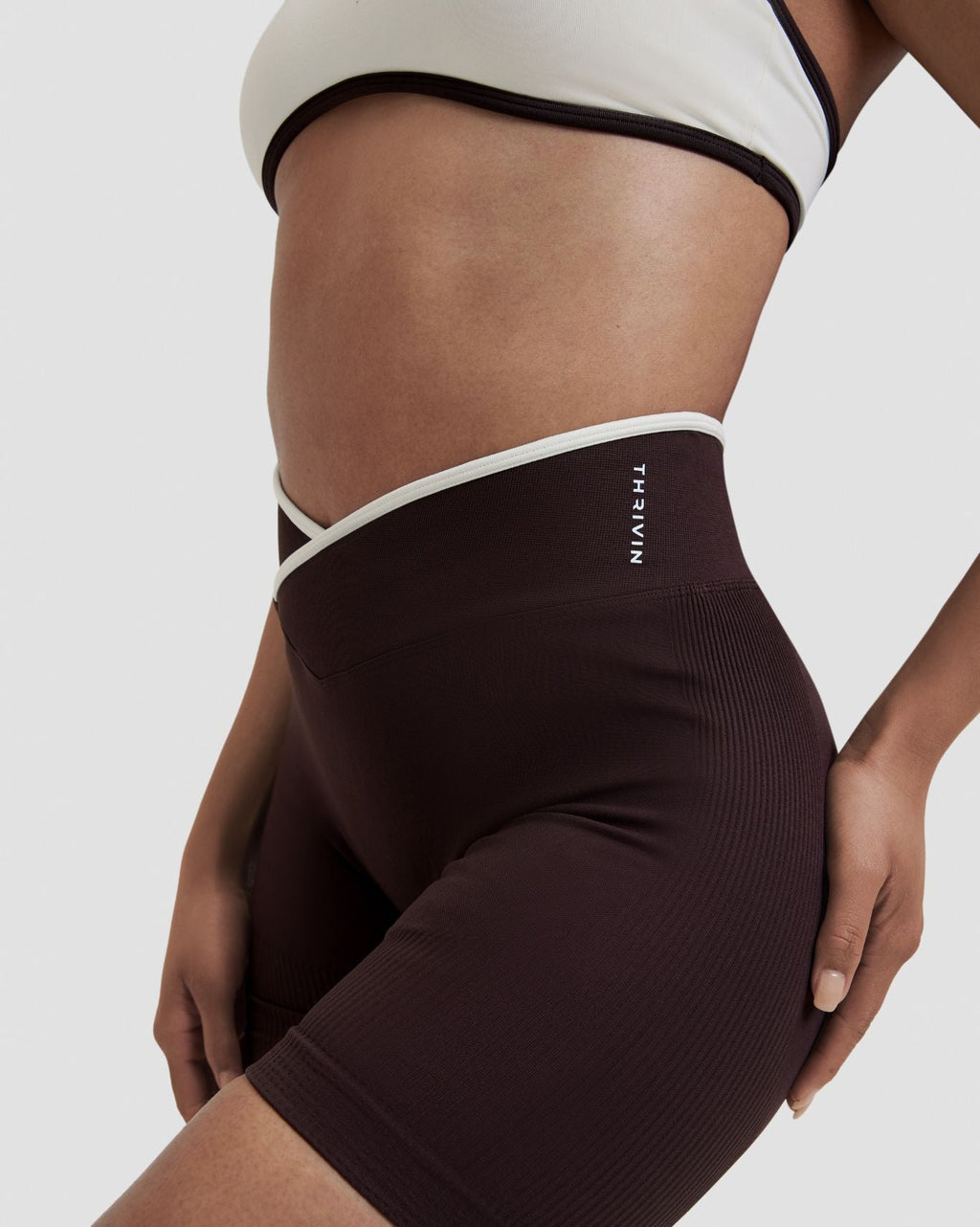 RiseFit Outline Short Scrunch Shorts Coffee