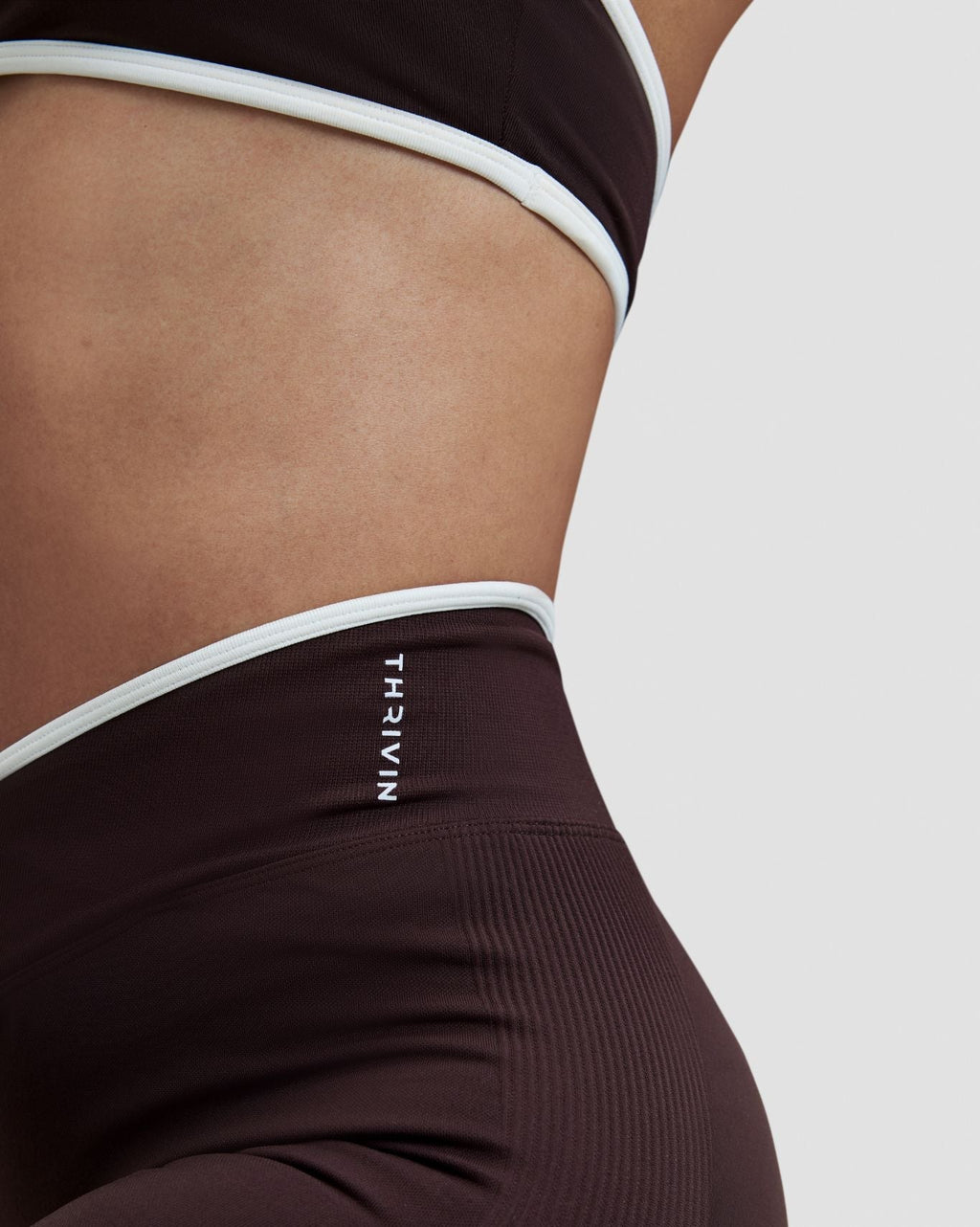 RiseFit Outline V High Waist Leggings Coffee