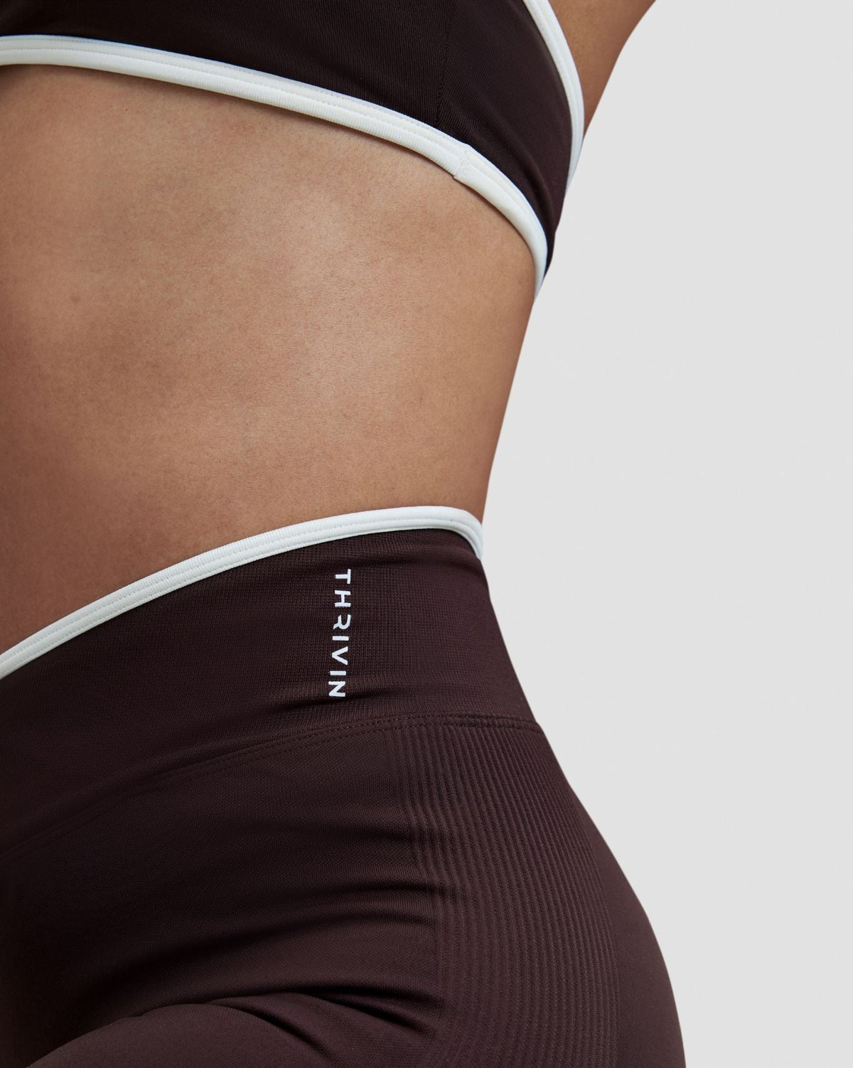 RiseFit Outline V High Waist Leggings Coffee