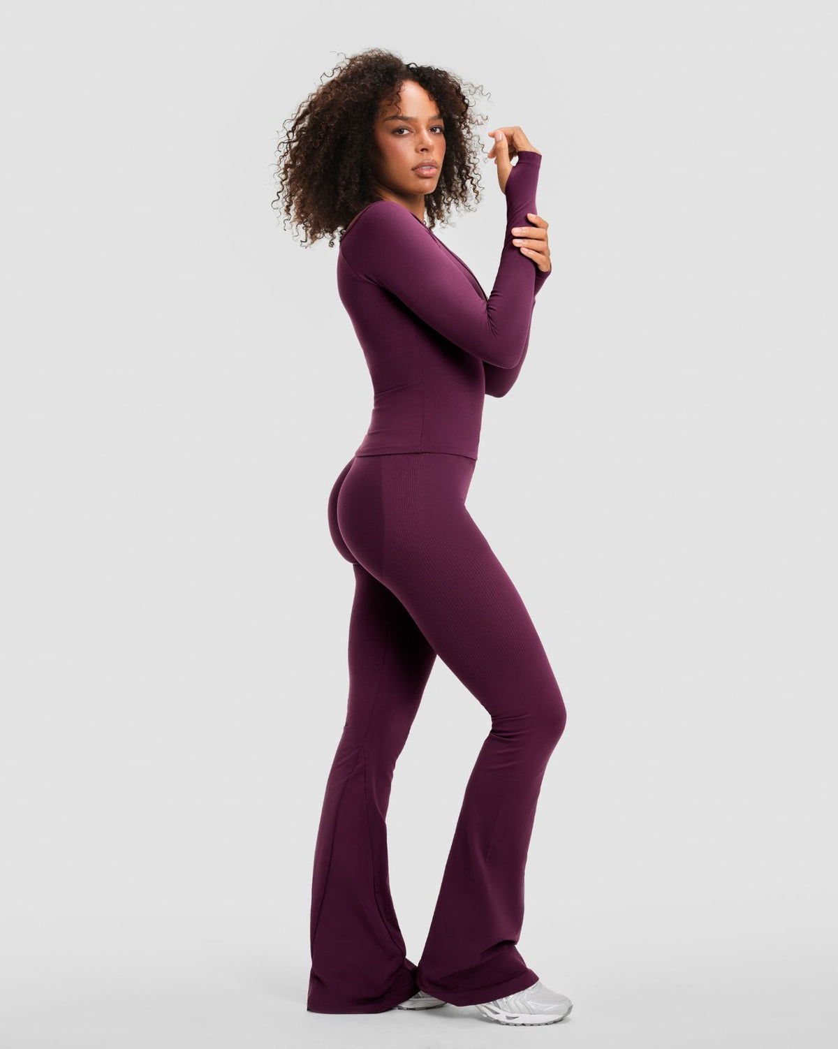 Elevate™ Sculpting Seamless V-Neck Top | Winter Plum