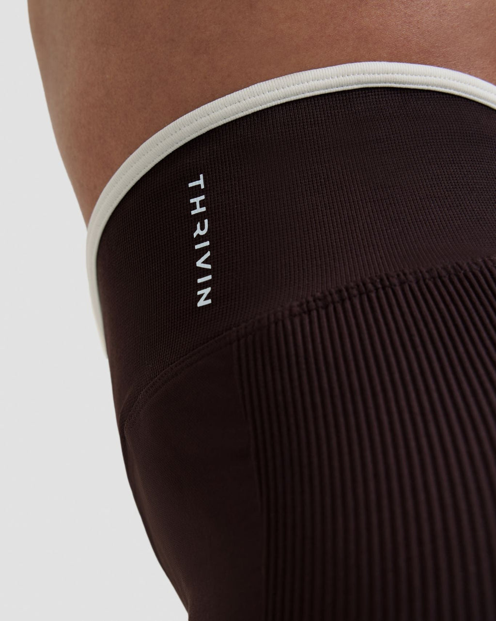 RiseFit Outline Short Scrunch Shorts Coffee