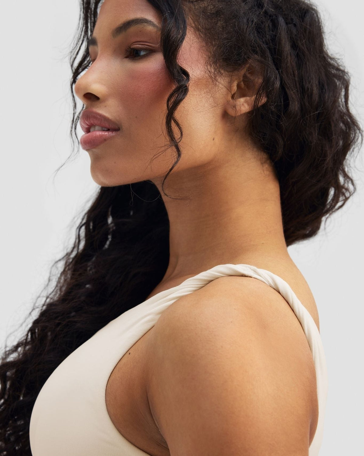 Elevate™ Sculpting Asymmetric Twist Top | Cream